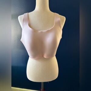 Lululemon AirSupport Bra NWT Sz 40D